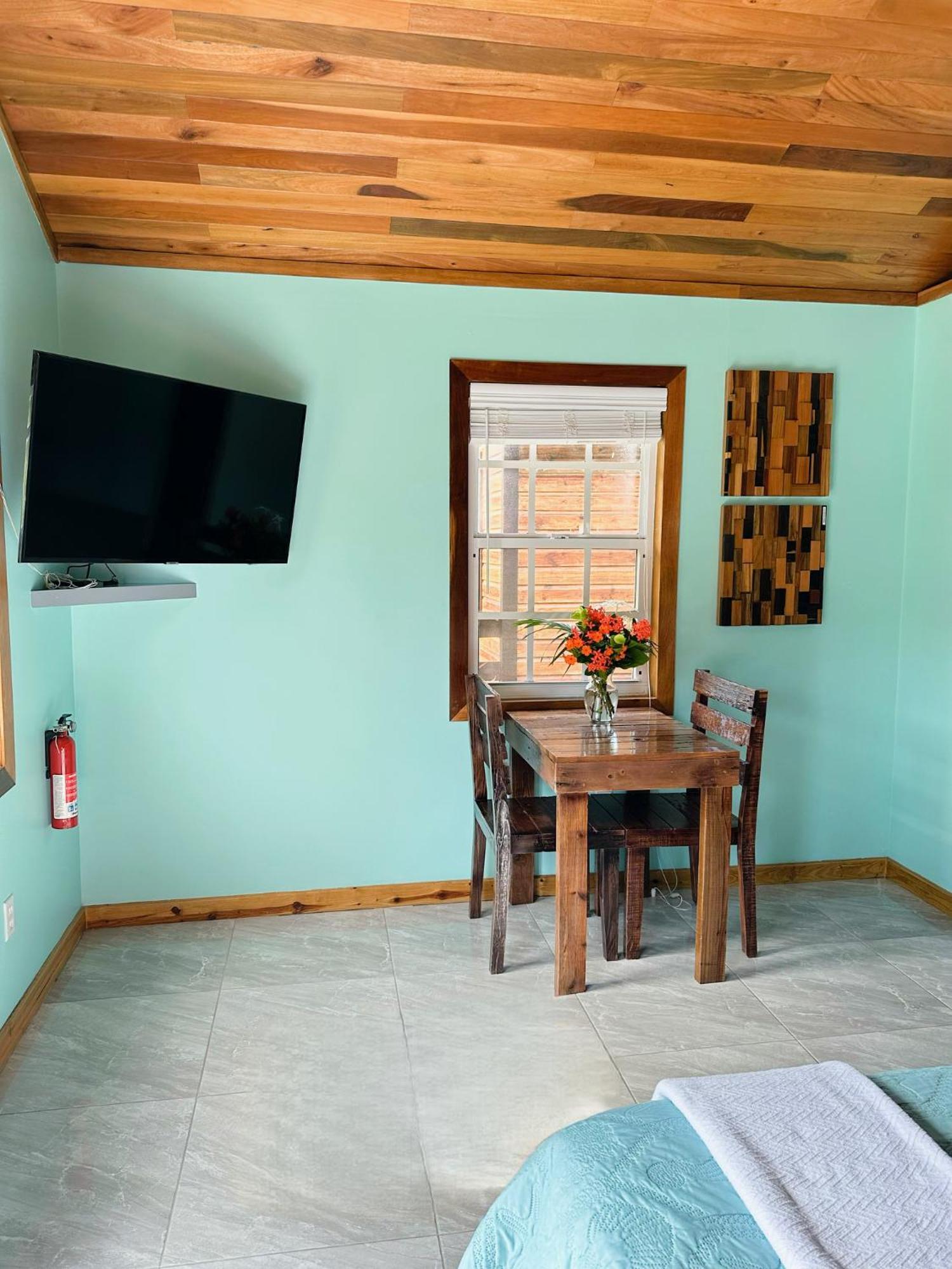 Mangata Villas Adults Only San Pedro  Exterior foto